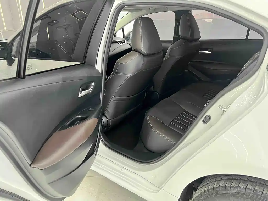 Toyota Corolla 2022 — фото 12