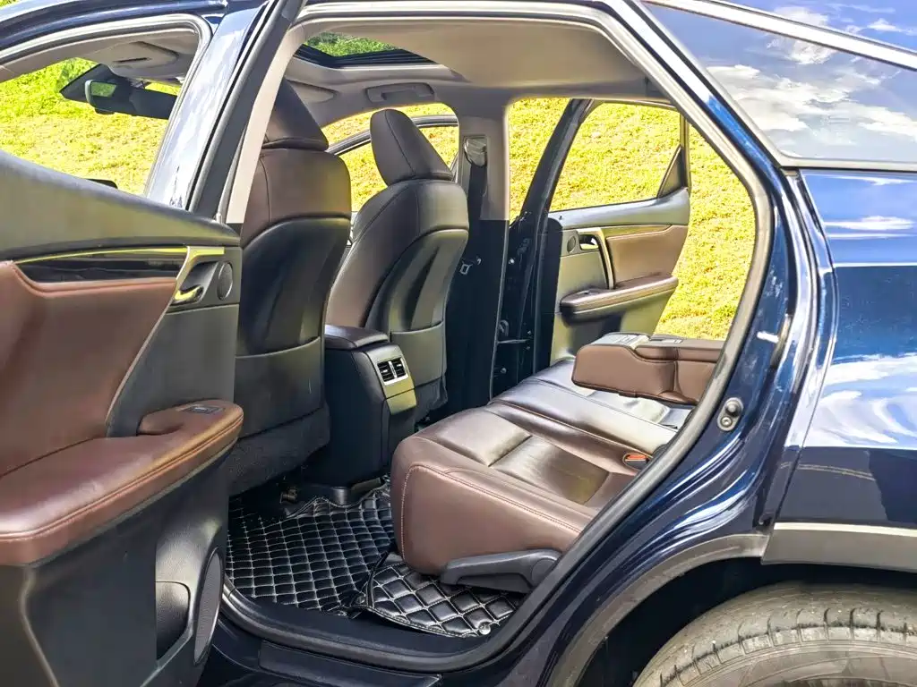 Lexus RX 2020 — фото 10