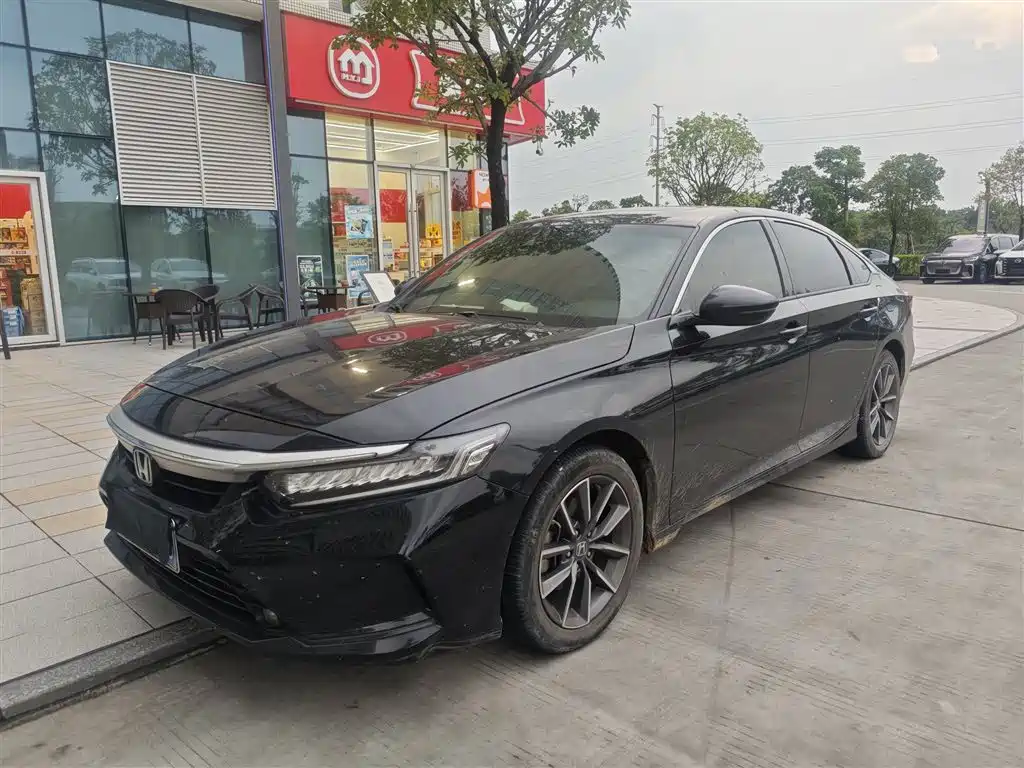 Honda Inspire 2022 — фото 1