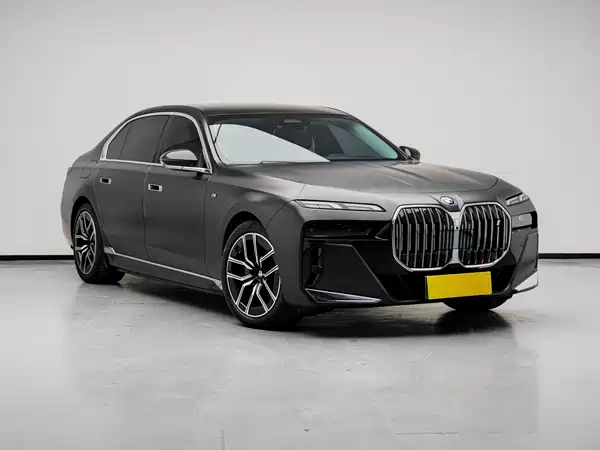 BMW i7 2023