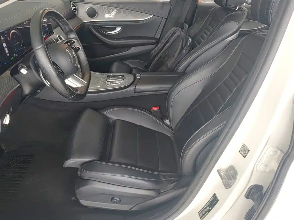 Mercedes-Benz E-Class 2021 — фото 15