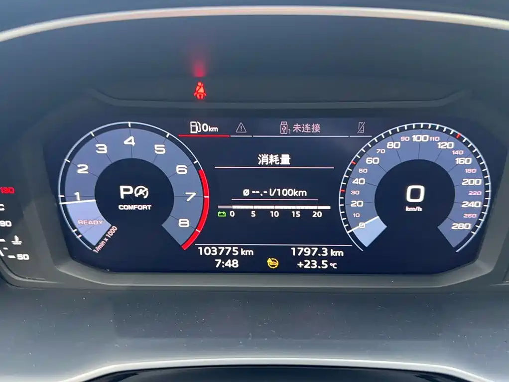Audi Q3 2021 — фото 12