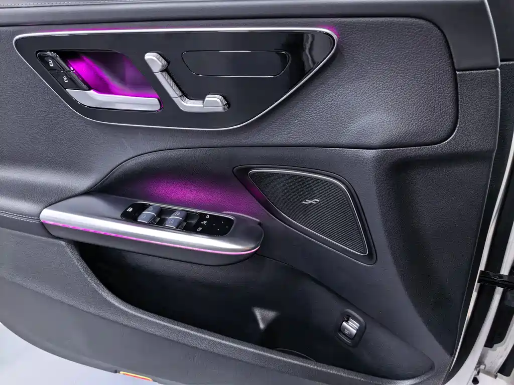 Mercedes-Benz C-Class 2022 — фото 10