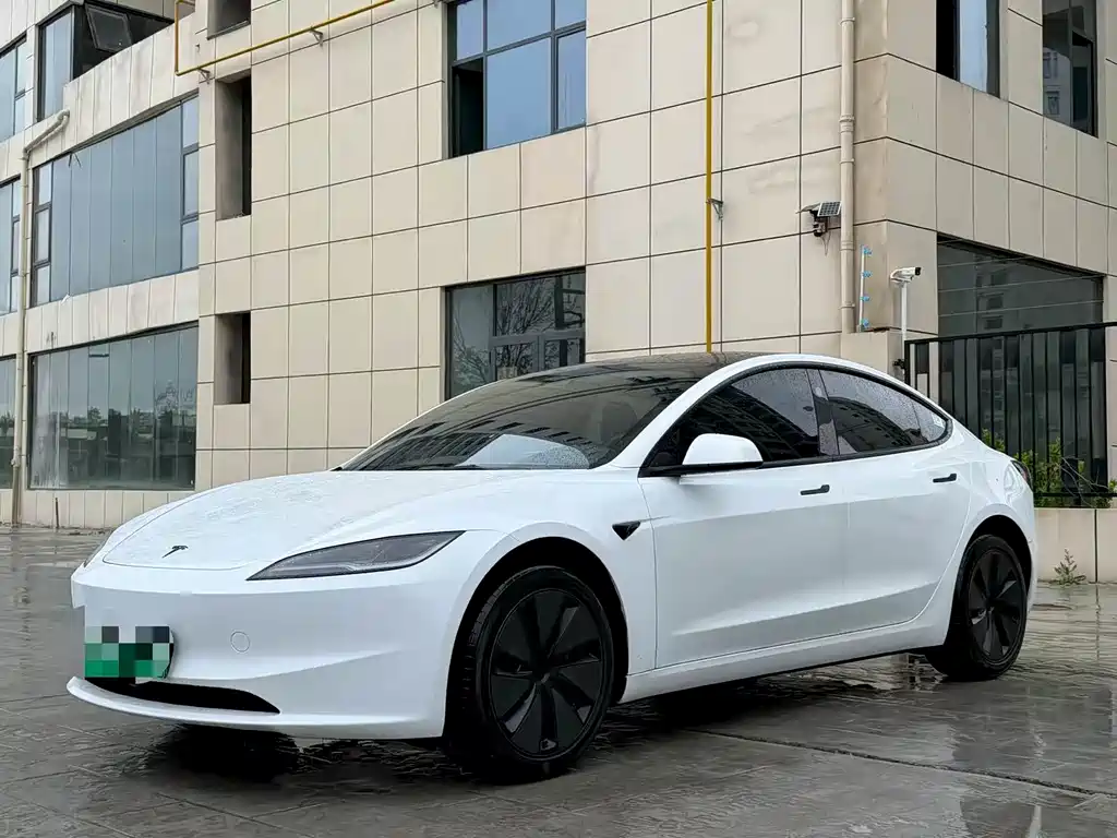 Tesla Model 3 2026