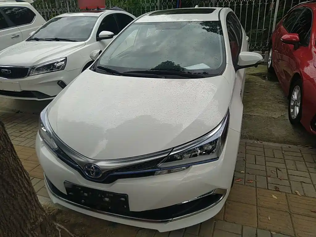 Toyota Corolla Dual Engine E+ 2020 — фото 3
