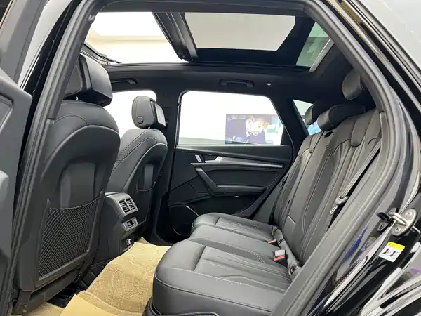 Audi Q5L 2023