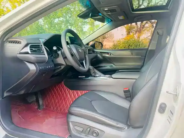 Toyota Camry 2021