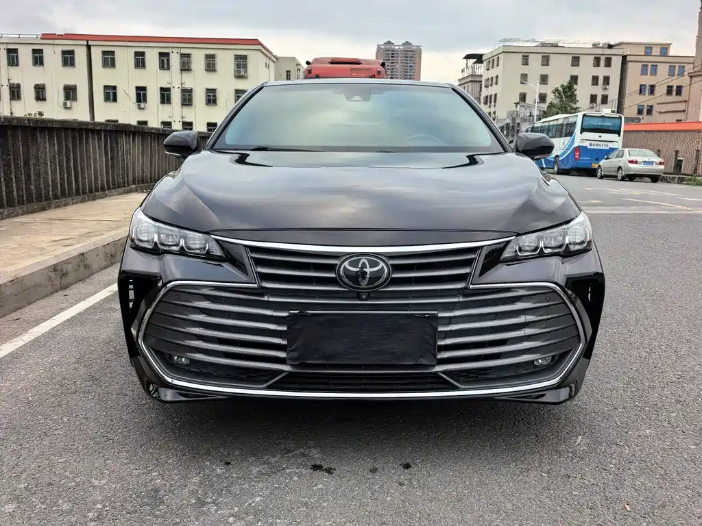 Toyota Avalon 2020 — фото 2