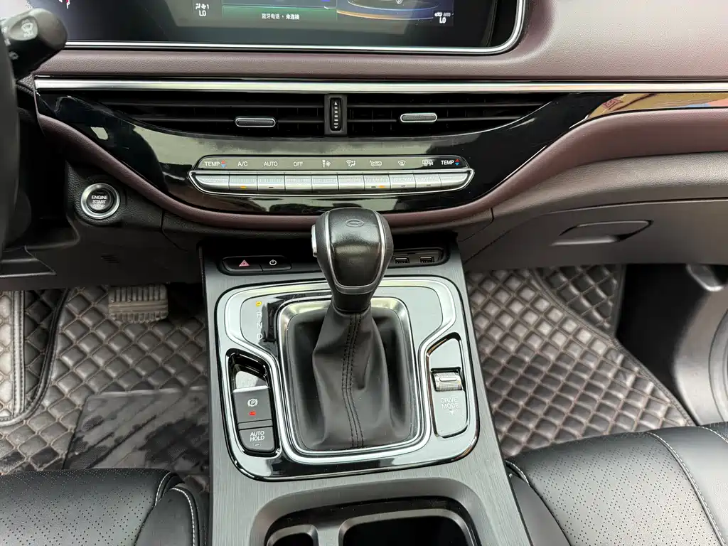 GAC Motor Trumpchi M6 2021 — фото 16