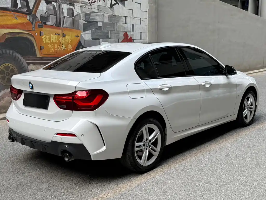 BMW 1 Series 2023