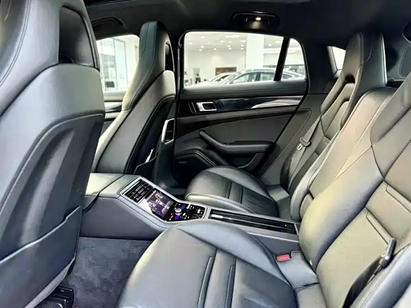 Porsche Panamera 2018