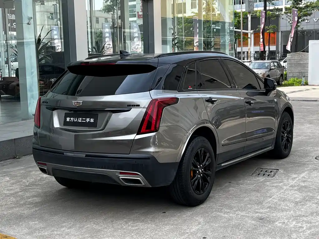 Cadillac XT5 2022 — фото 6