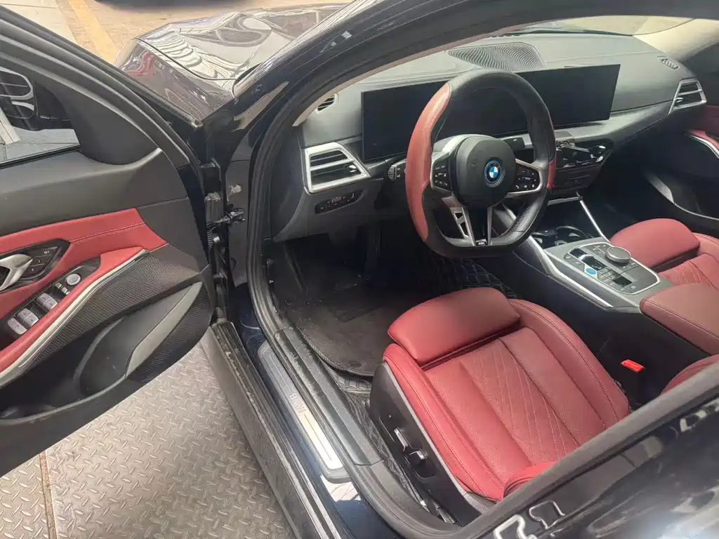 BMW i3 2025
