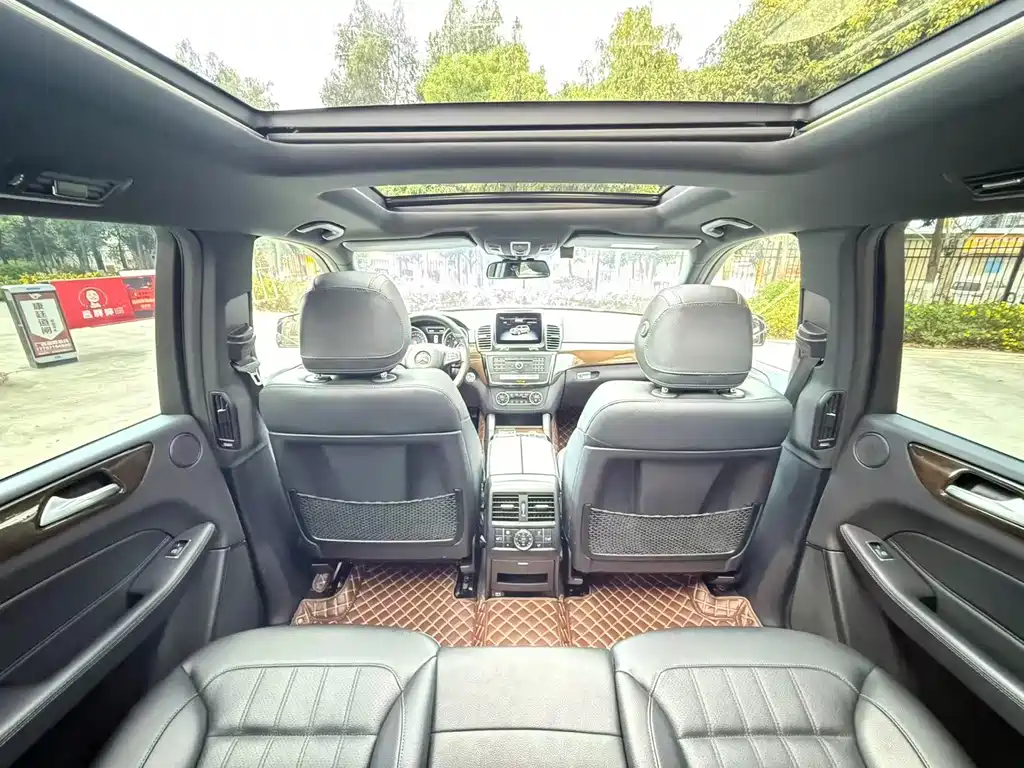 Mercedes-Benz GLS 2018 — фото 44