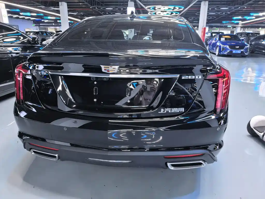 Cadillac CT5 2022 — фото 15
