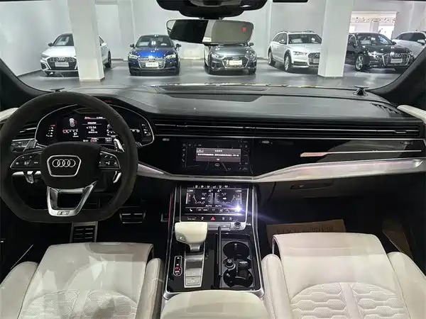 Audi Q8 2019