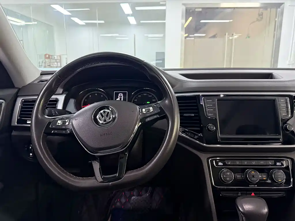 Volkswagen Teramont 2018 — фото 16