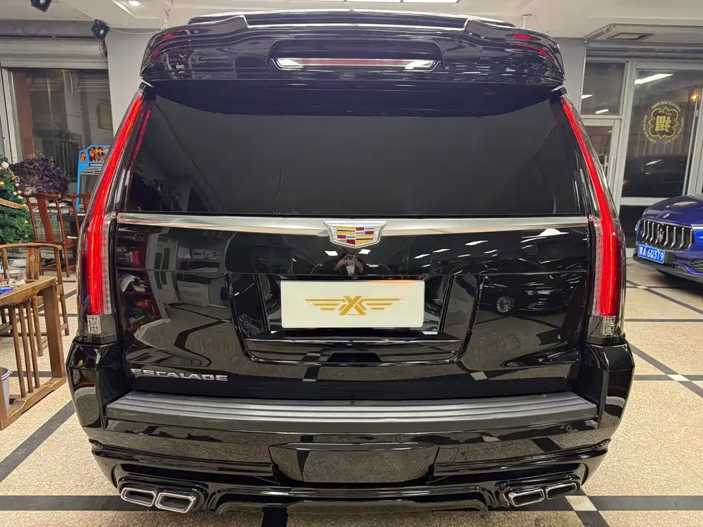 Cadillac Escalade 2018 — фото 6