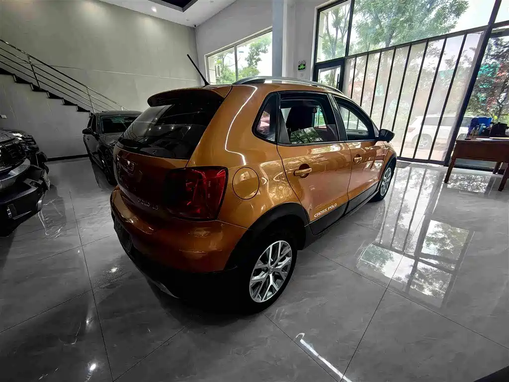 Volkswagen Polo 2015