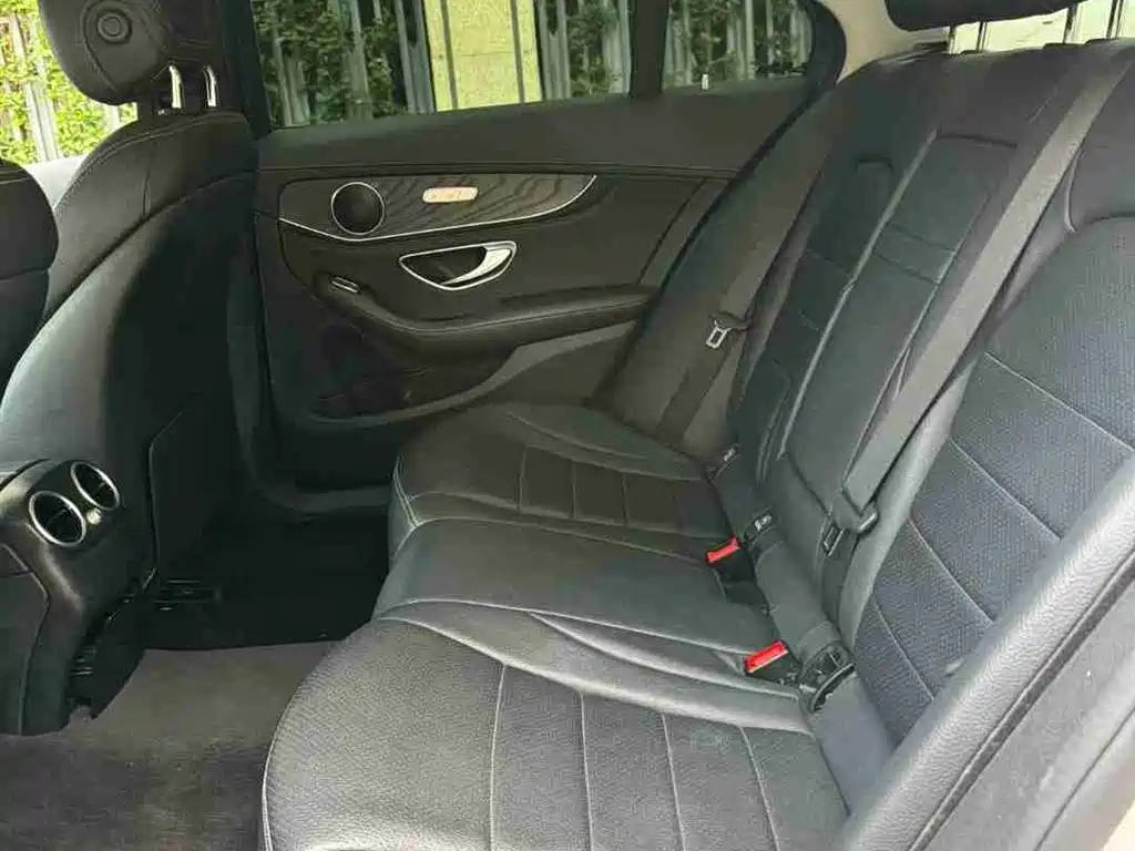 Mercedes-Benz C-Class 2018 — фото 10