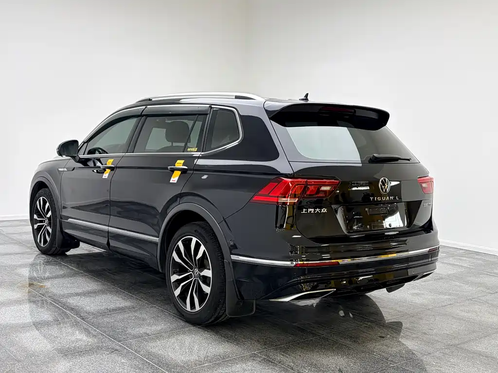 Volkswagen Tiguan L 2021 — фото 10