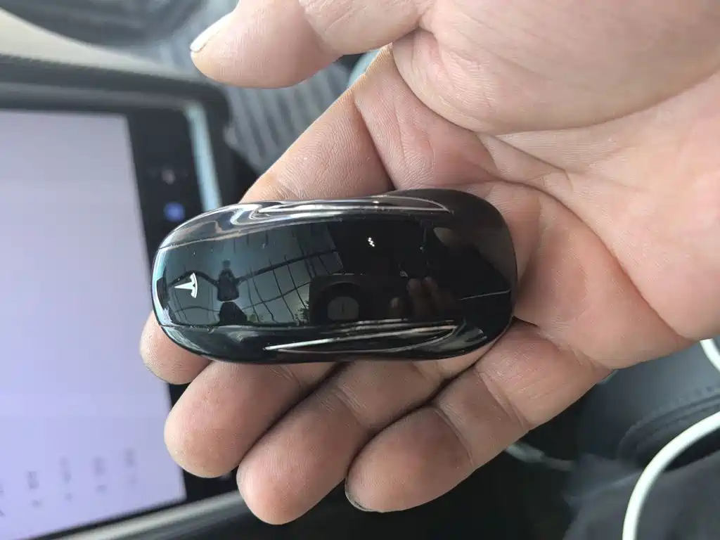 Tesla Model X 2019 — фото 12