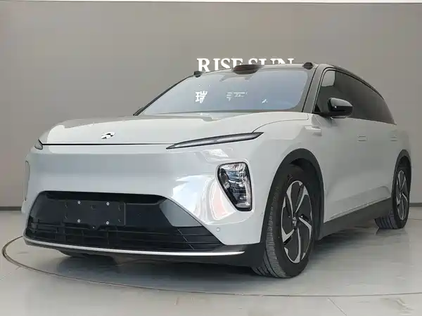NIO ES8 2024