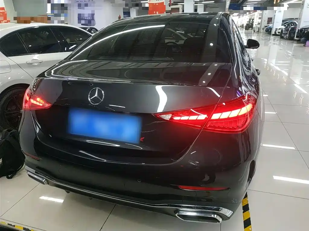 Mercedes-Benz C-Class 2023 — фото 4