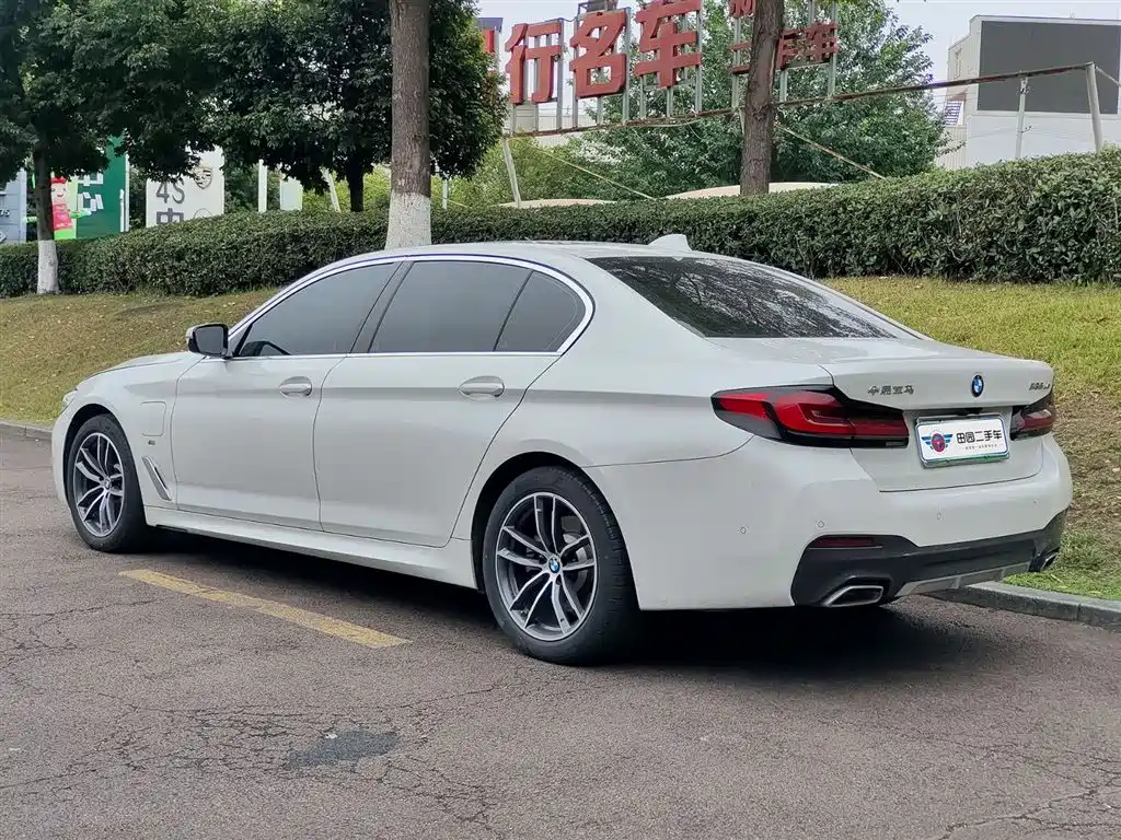 BMW 5 Series New Energy 2021 — фото 4