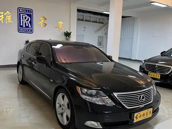 Lexus LS 2006