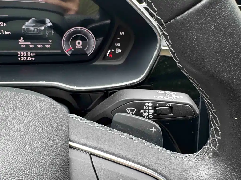 Audi Q3 2023 — фото 30
