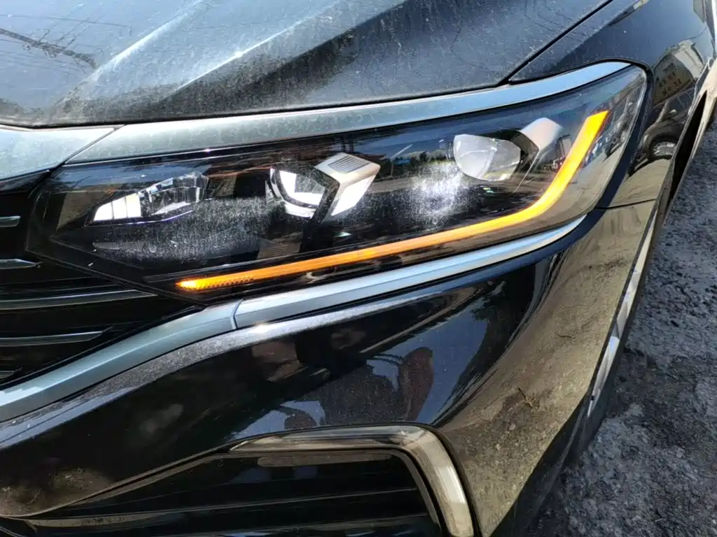 Volkswagen Passat PHEV 2023 — фото 24