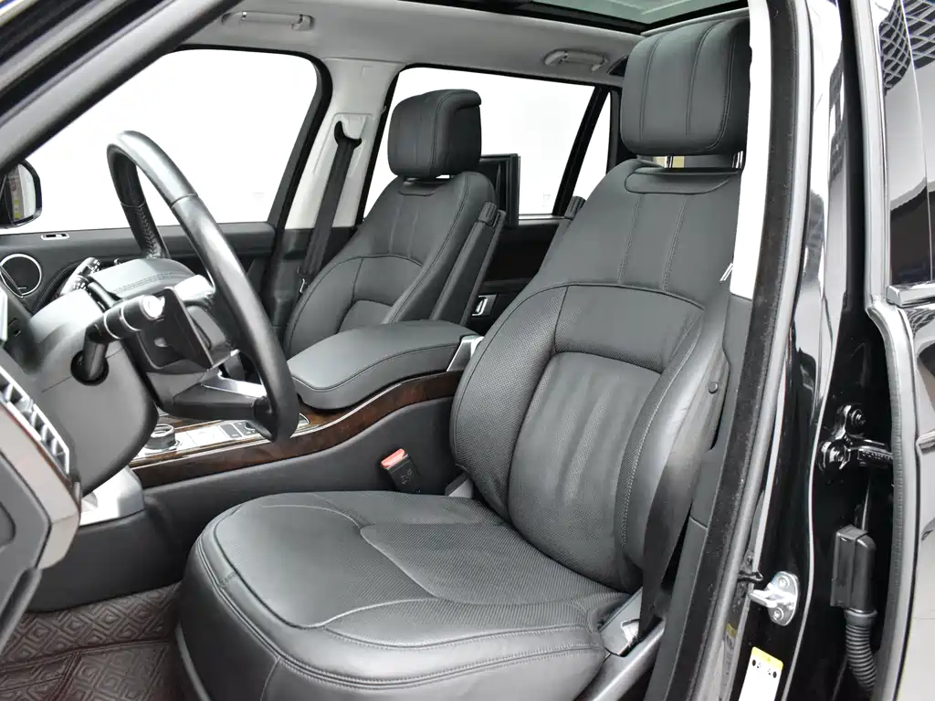 Land Rover Range Rover 2021 — фото 16