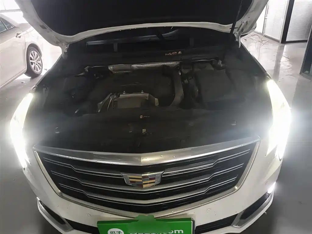 Cadillac XTS 2019 — фото 16