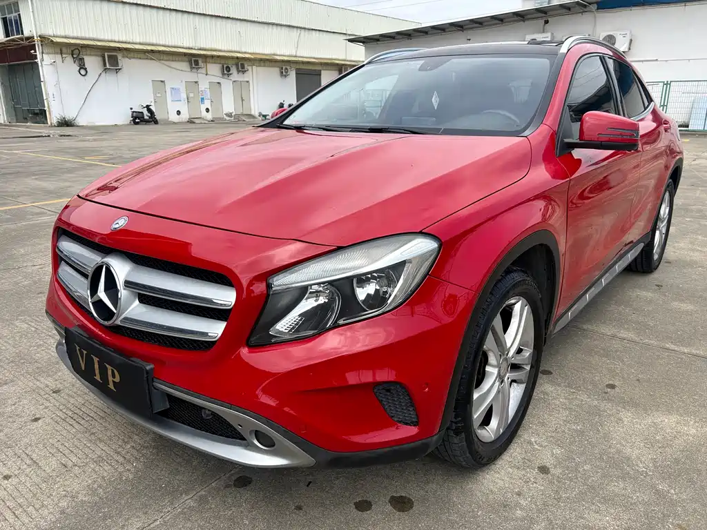 Mercedes-Benz GLA 2015 — фото 1