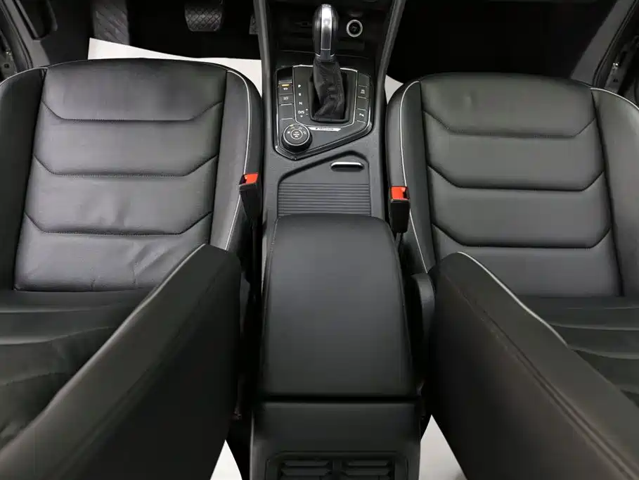 Volkswagen Tiguan 2019 — фото 10