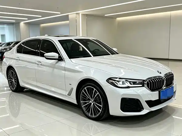 BMW 5 Series 2023