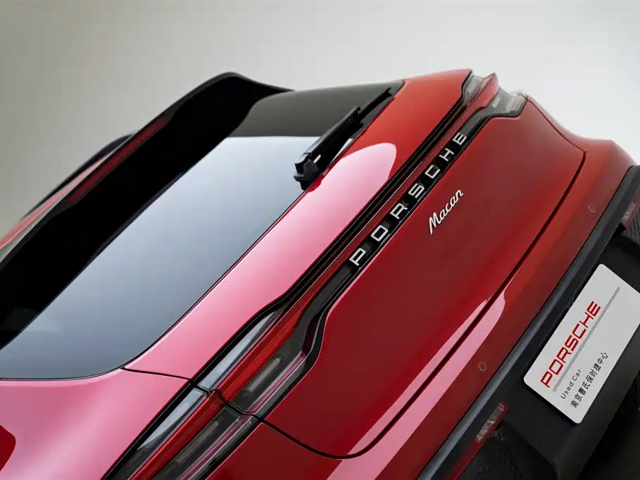Porsche Macan 2023 — фото 9