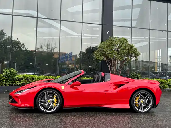 Ferrari F8 2020