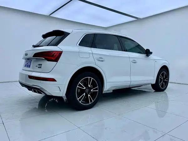 Audi Q5L 2022