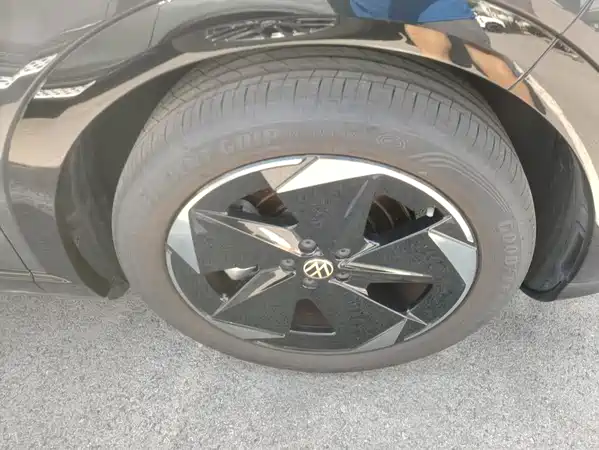 Volkswagen Distinctive 06 2025