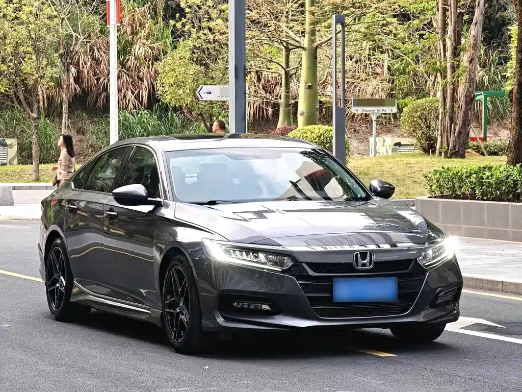 Honda Accord 2018 — фото 3