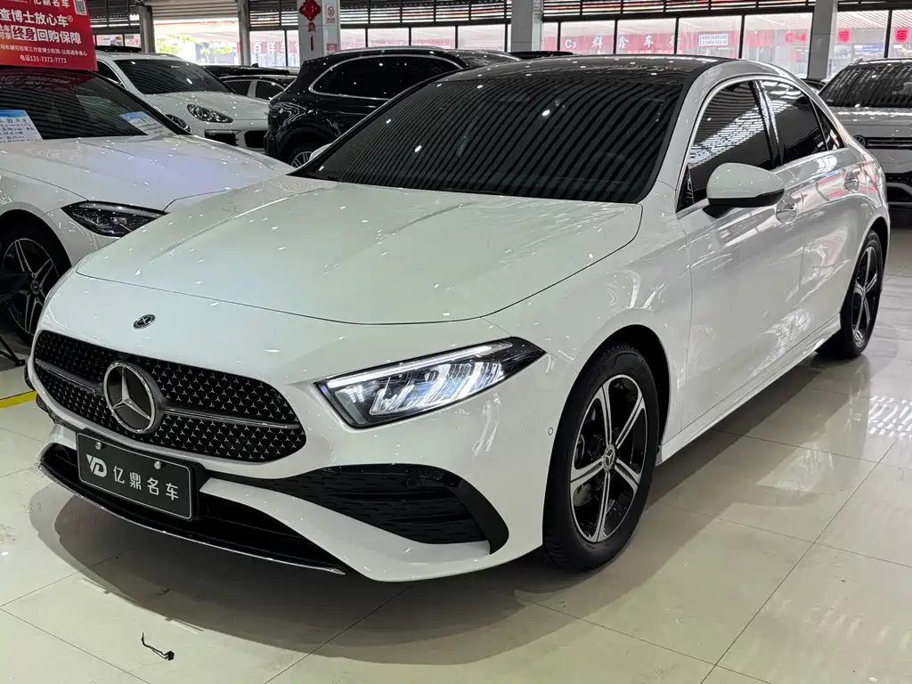 Mercedes-Benz A-Class 2024 — фото 1