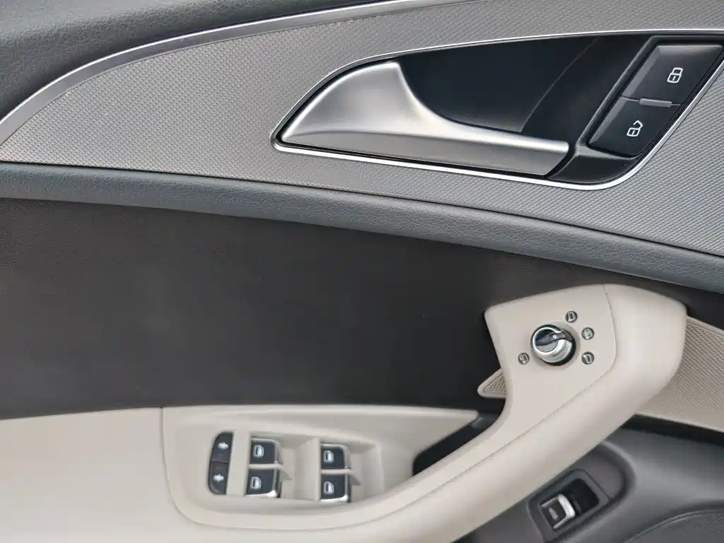 Audi A6L 2016 — фото 12