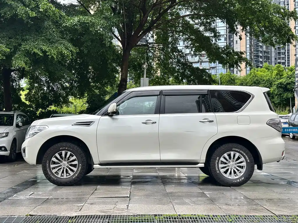 Nissan Patrol 2017 — фото 8