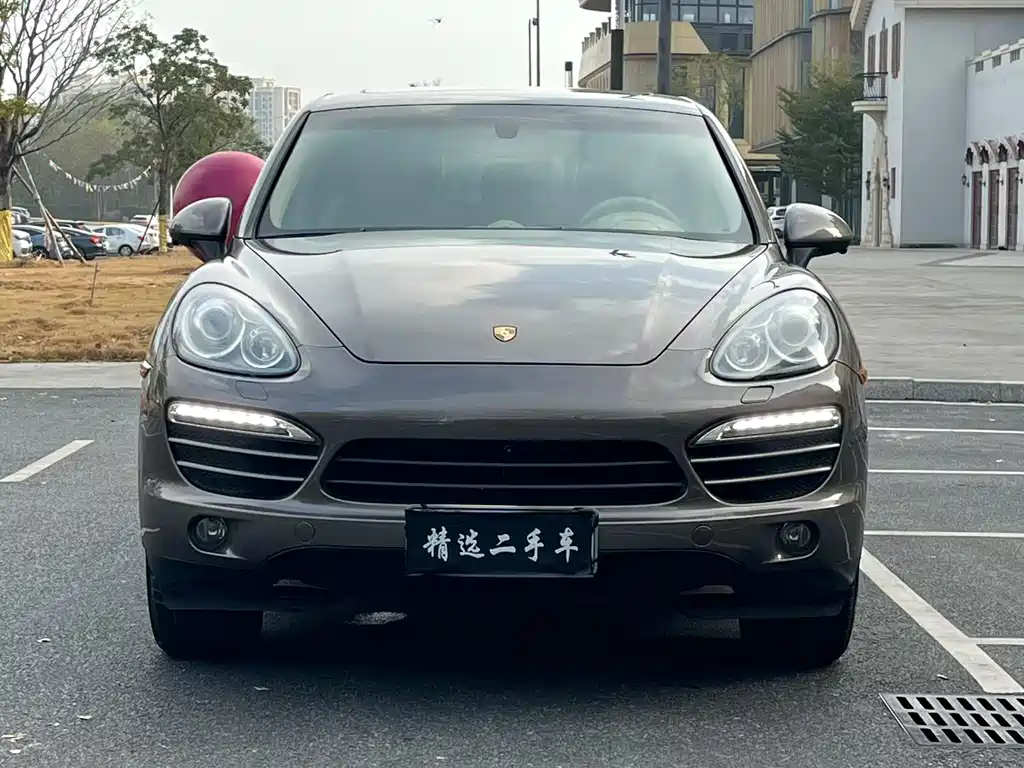 Porsche Cayenne 2013 — фото 1
