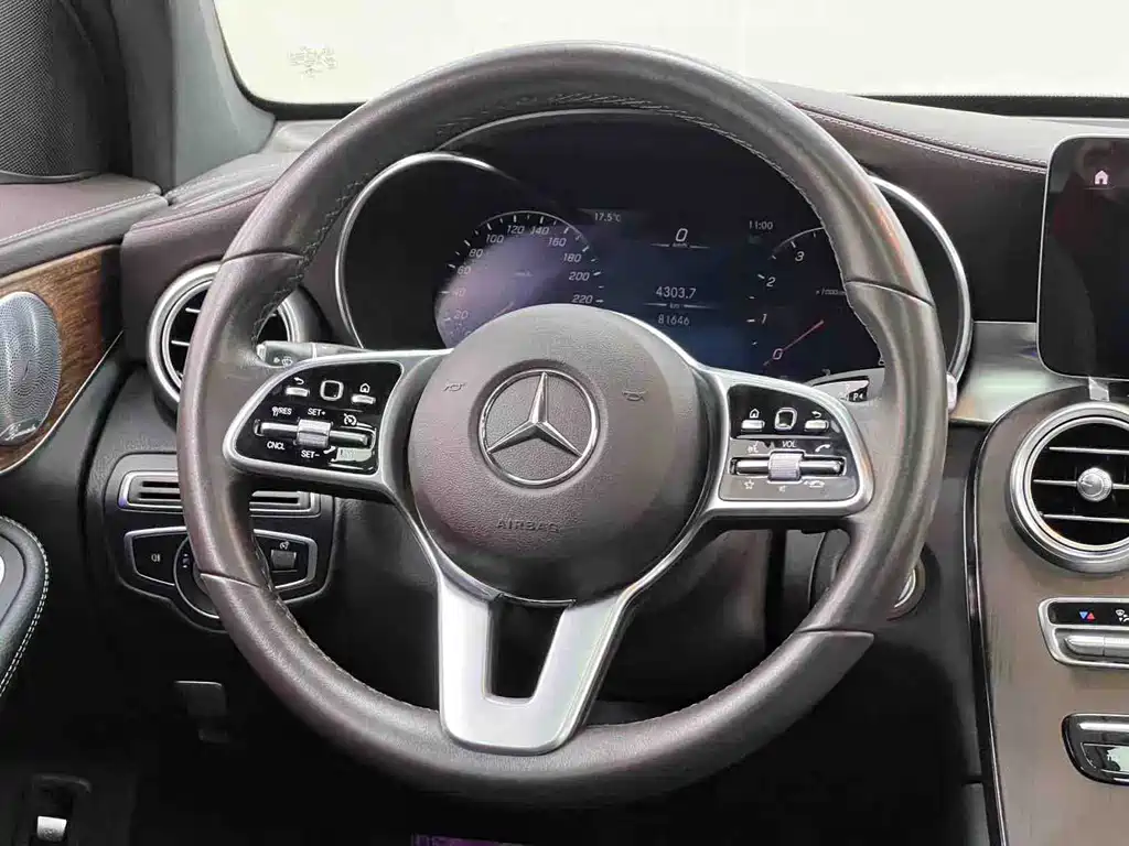 Mercedes-Benz GLC 2020 — фото 21