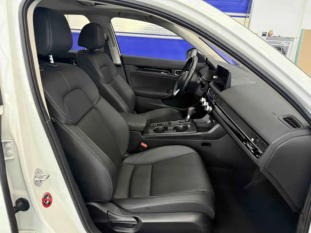 Honda Civic 2021 — фото 18