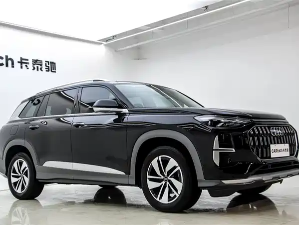 Audi Q6 2024