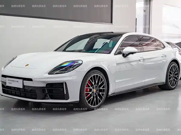 Porsche Panamera 2024